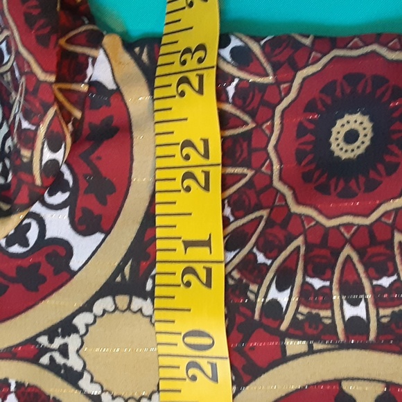 C.B COLLECTION,  RED,GOLD & WHITE BOHO PRINT TOP, SIZE 1X - Picture 10 of 13